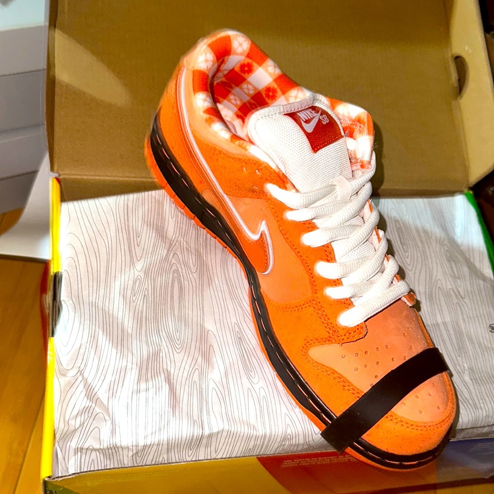 Brand New Nike Dunk SB “Orange Lobster” DS OG ALL